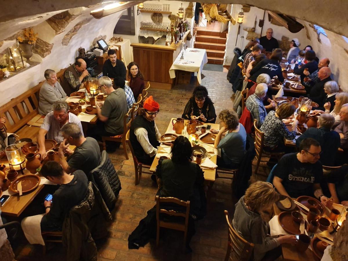 Landgasthaus "Zum Engel" Otel Neuleiningen Dış mekan fotoğraf