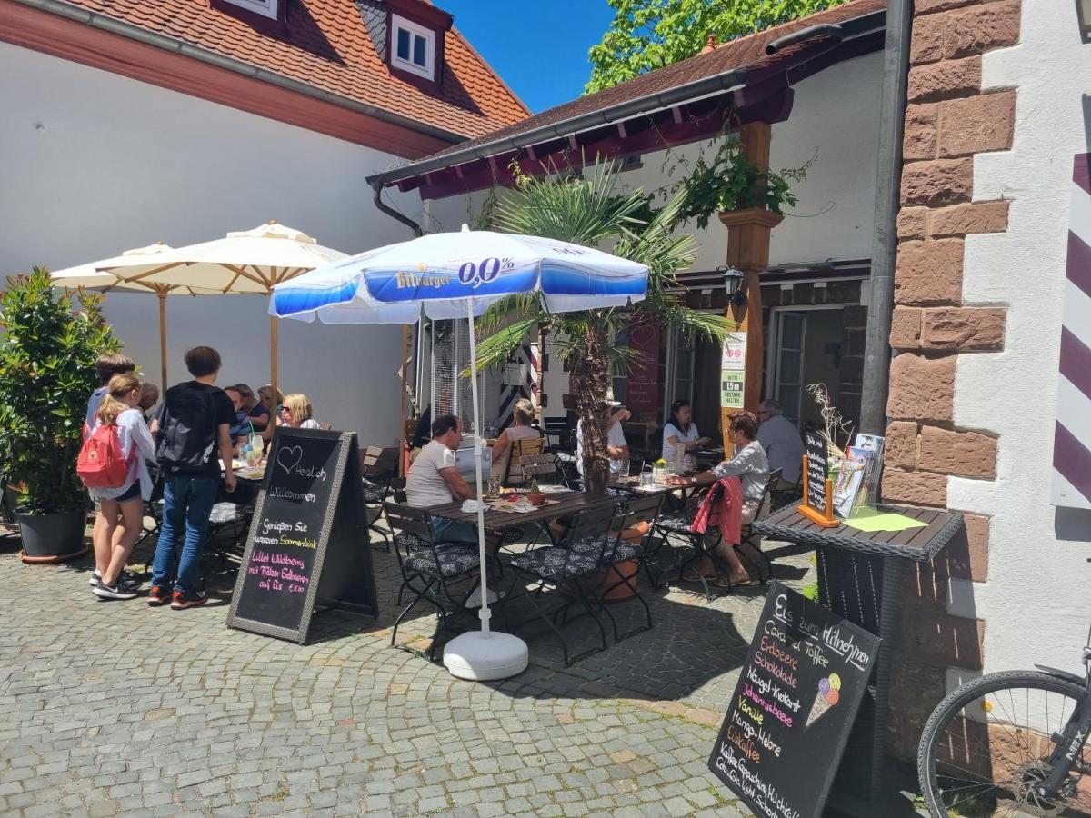 Landgasthaus "Zum Engel" Otel Neuleiningen Dış mekan fotoğraf